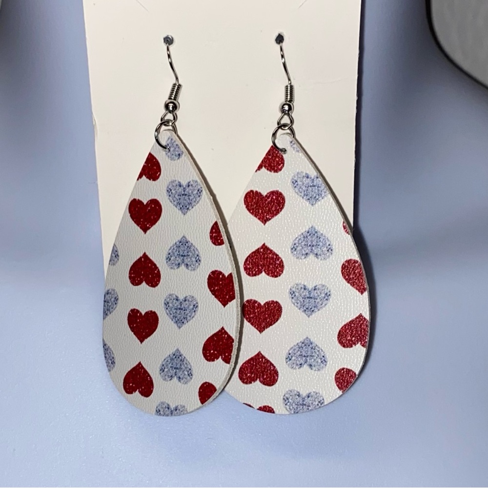 ♥️3/$15 Heart Patterned Teardrop Earrings